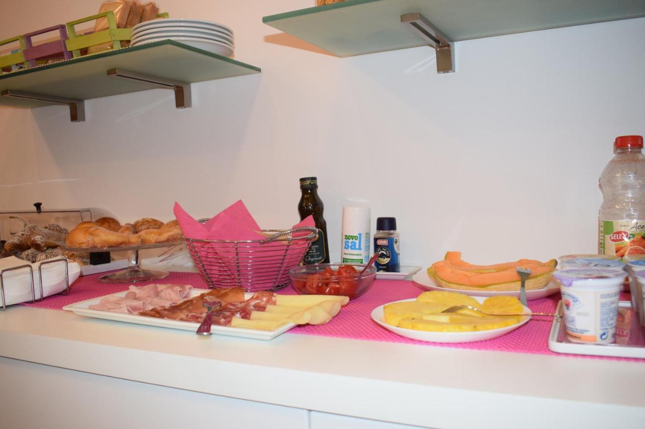 Mare Di Luci Bed & Breakfast Salerno Bagian luar foto