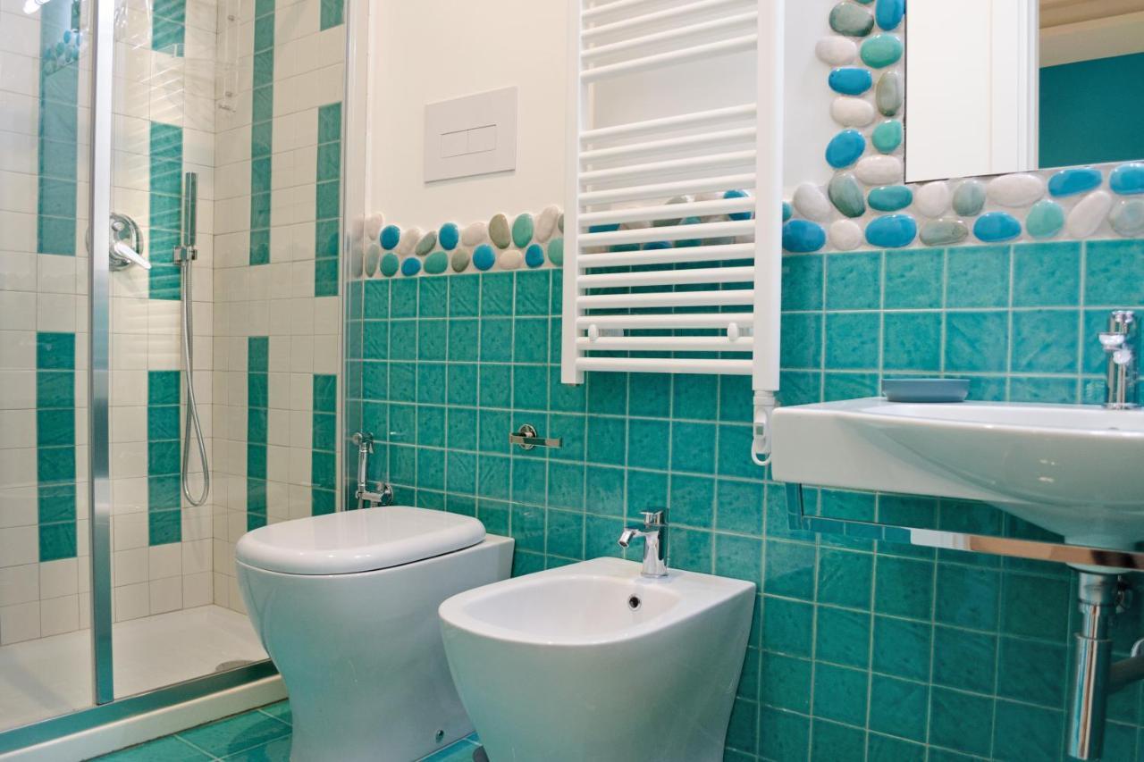 Mare Di Luci Bed & Breakfast Salerno Bagian luar foto