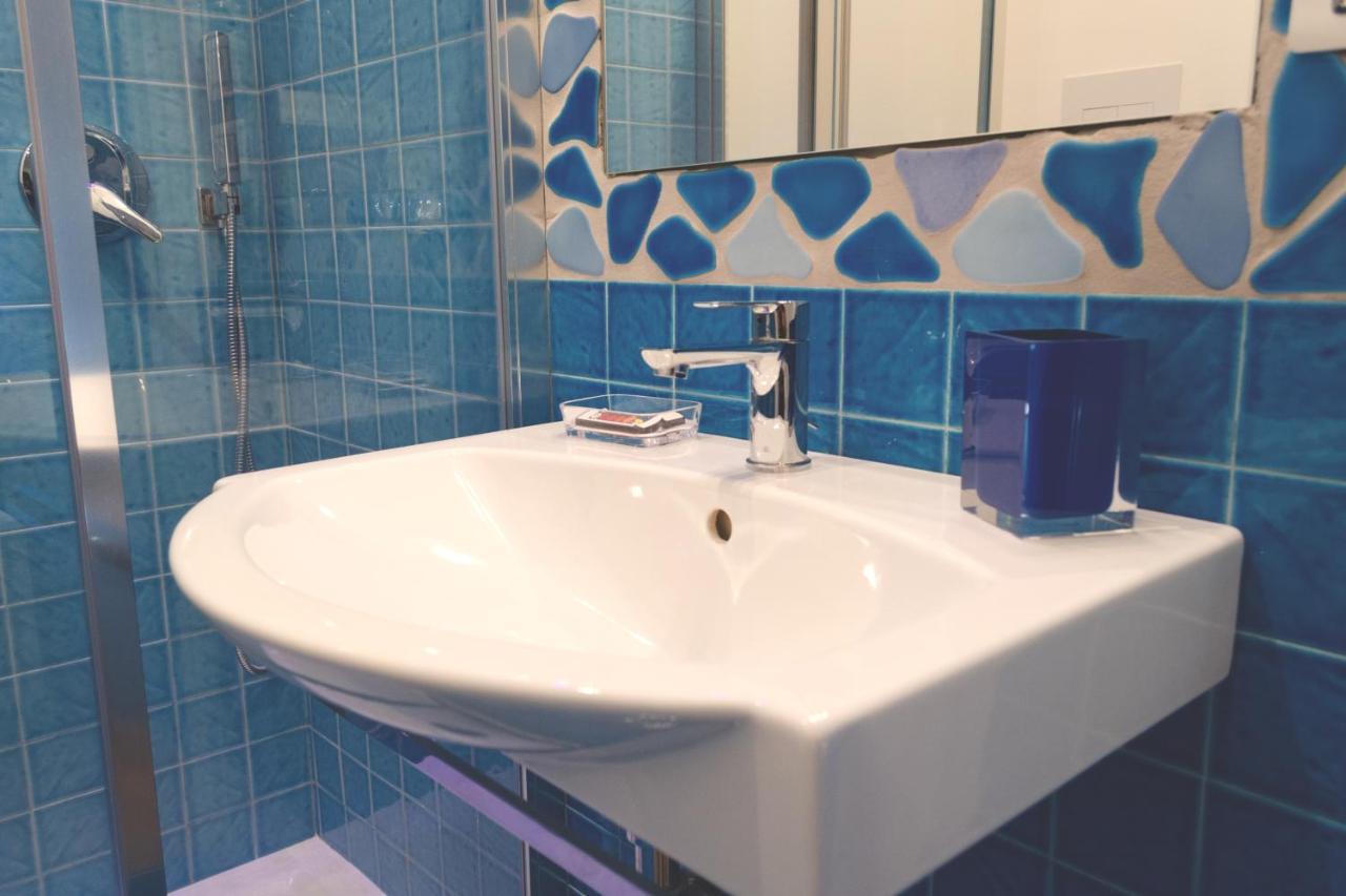 Mare Di Luci Bed & Breakfast Salerno Bagian luar foto